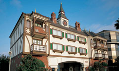 Anaheim Camelot Inn & Suites 